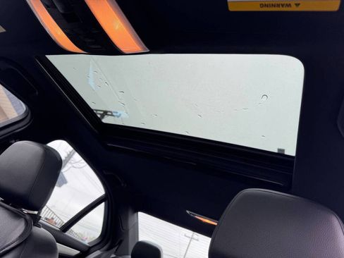 Used 2014 Mercedes-Benz C 300 4MATIC Sedan image 7