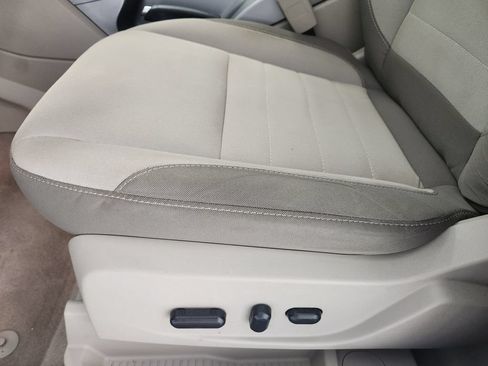 Used 2016 Ford Escape SE w/ Equipment Group 201A FWD image 23
