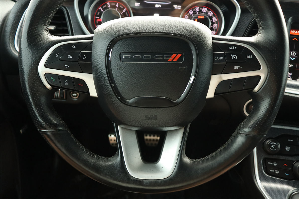 Used 2015 Dodge Challenger R/T Scat Pack RWD image 36