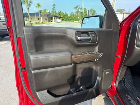 Used 2021 Chevrolet Silverado 1500 LT Trail Boss w/ Convenience Package II AWD/4WD image 8