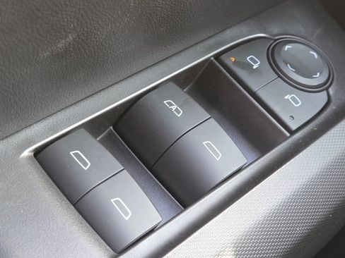 New 2026 Chevrolet Colorado Trail Boss AWD/4WD image 30