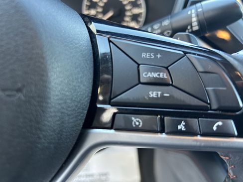 Used 2023 Nissan Altima 2.5 SR w/ SR Premium Package image 30