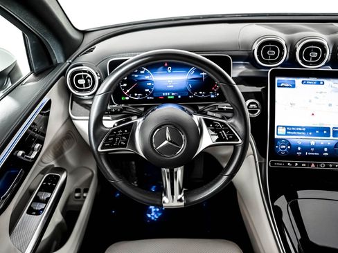 Certified 2025 Mercedes-Benz GLC 350e 4MATIC image 11