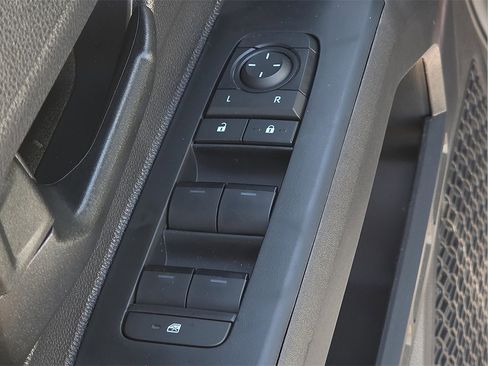 New 2026 Toyota Tacoma SR image 18