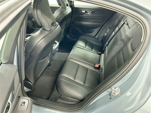 Used 2024 Volvo S60 B5 Plus image 21