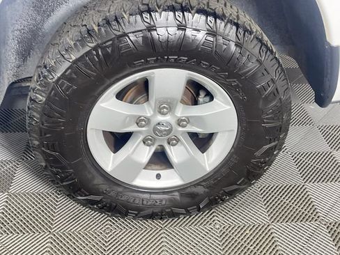 Used 2020 RAM 1500 Classic SLT RWD image 29