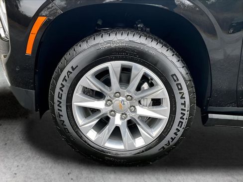 New 2026 Chevrolet Suburban Premier AWD/4WD image 8