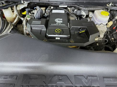 Used 2019 RAM 2500 Big Horn image 33
