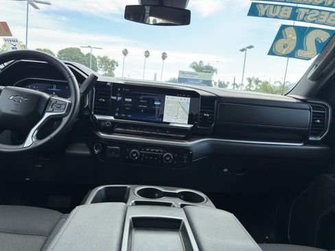 Used 2026 Chevrolet Silverado 1500 RST AWD/4WD image 22