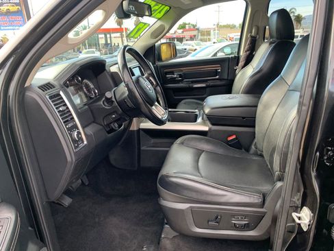 Used 2017 RAM 1500 Laramie w/ Convenience Group image 9