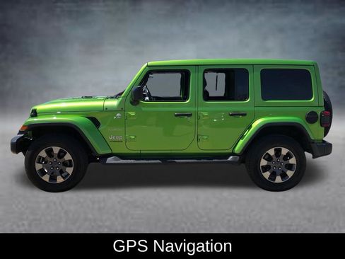 Used 2019 Jeep Wrangler Unlimited Sahara AWD/4WD image 3