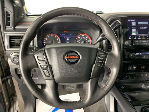 Used 2021 Nissan Titan PRO-4X w/ Pro-4x Convenience Package AWD/4WD image 19