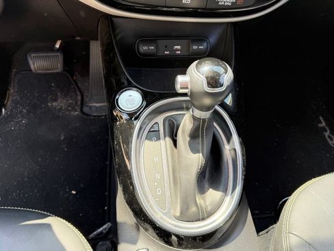 Used 2016 Kia Soul + w/ Primo Package FWD image 28