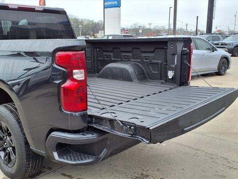 Used 2023 Chevrolet Silverado 1500 LT w/ Protection Package AWD/4WD image 19