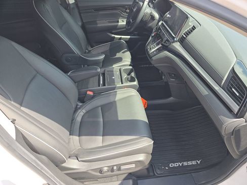 Used 2025 Honda Odyssey Touring image 30