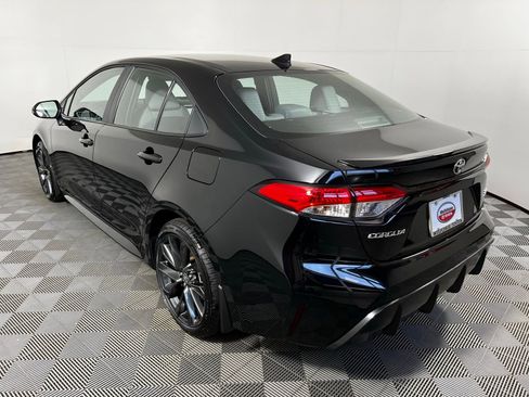 Used 2026 Toyota Corolla SE FWD image 7
