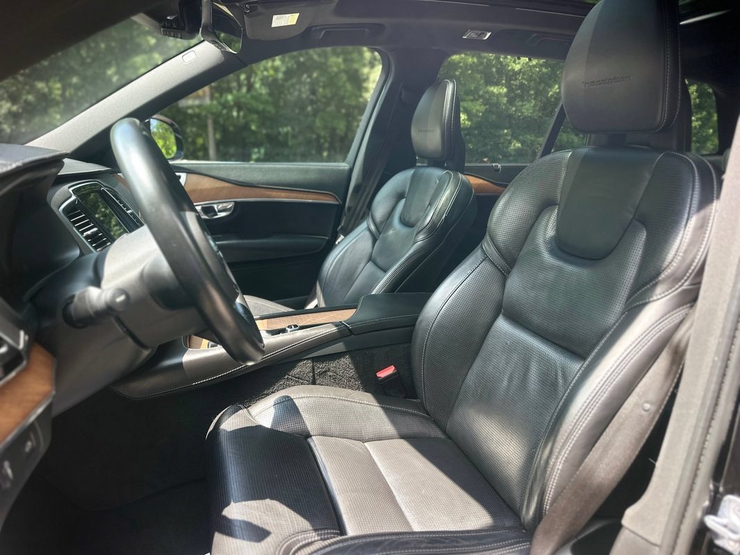 Used 2017 Volvo XC90 T6 Inscription w/ Vision Package AWD/4WD image 11