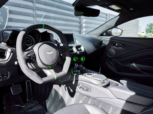 Used 2023 Aston Martin V12 Vantage RWD image 2