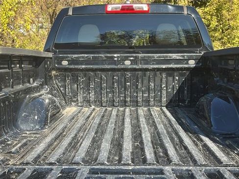 Used 2021 Chevrolet Colorado W/T w/ WT Convenience Package image 22