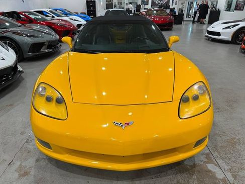 Used 2005 Chevrolet Corvette Convertible w/ Preferred Equipment Group RWD image 26