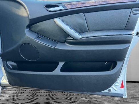 Used 2005 BMW X5 3.0i image 13