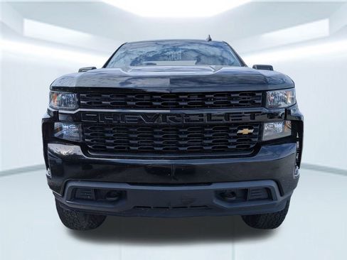 Used 2021 Chevrolet Silverado 1500 Custom image 2