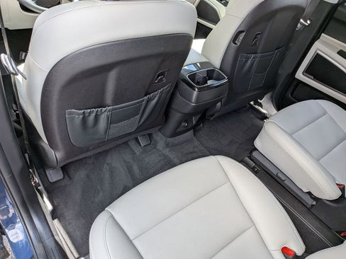 Used 2025 Kia Telluride S image 24