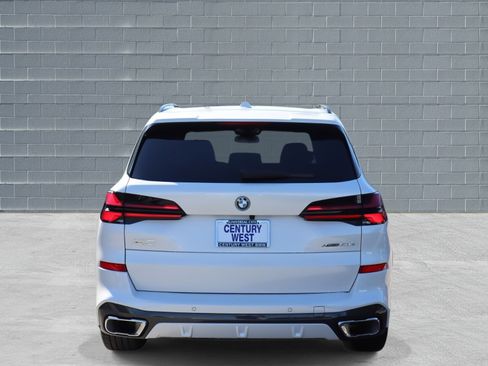 Used 2024 BMW X5 xDrive50e w/ Executive Package image 4