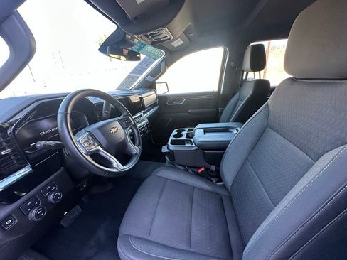 Certified 2025 Chevrolet Silverado 1500 LT AWD/4WD image 14