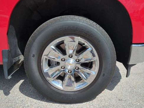 Used 2023 Chevrolet Silverado 1500 LT w/ Protection Package AWD/4WD image 11
