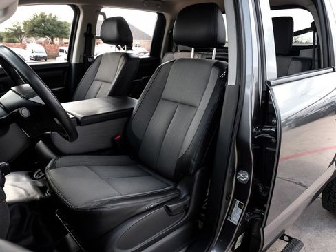 Used 2019 Nissan Titan S w/ S Utility Package image 31