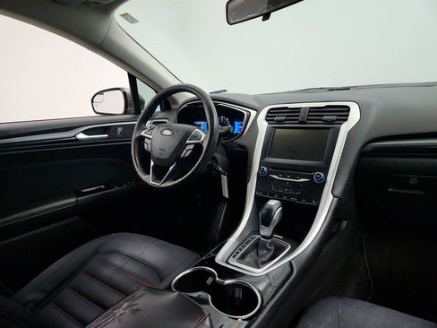 Used 2014 Ford Fusion SE FWD image 24