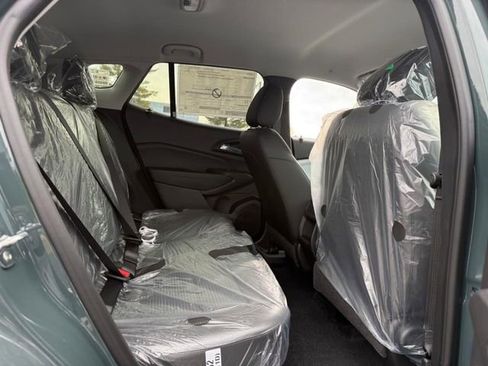 Used 2025 Chevrolet Trax LT w/ Driver Confidence Package image 11