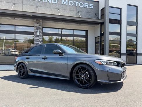 Used 2025 Honda Civic Sport image 11