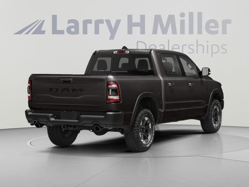 Used 2019 RAM 1500 Big Horn AWD/4WD image 2