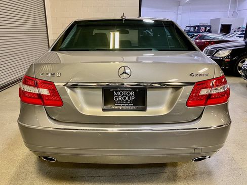 Used 2010 Mercedes-Benz E 350 4MATIC Sedan image 7