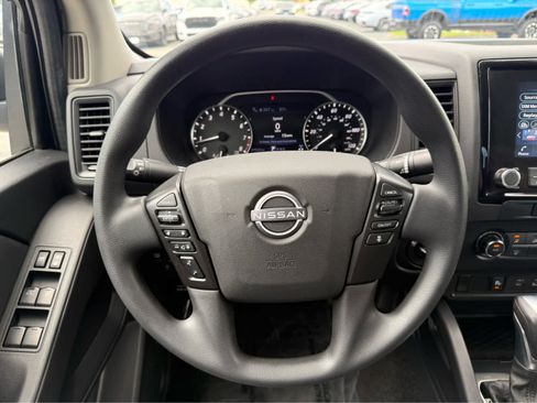 Used 2022 Nissan Frontier S w/ Technology Package AWD/4WD image 15