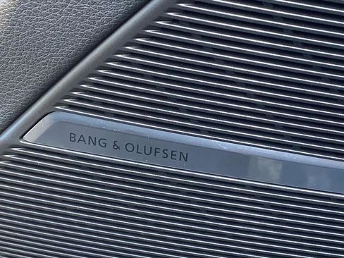 Used 2022 Audi SQ7 Prestige w/ Prestige Package image 19