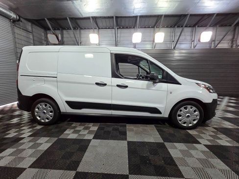 Used 2021 Ford Transit Connect XL image 9