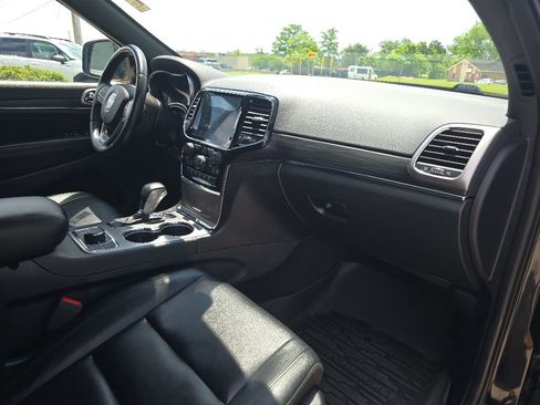 Used 2020 Jeep Grand Cherokee Limited AWD/4WD image 37