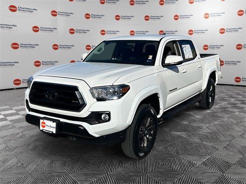 Used 2023 Toyota Tacoma SR5 w/ Technology Package image 1
