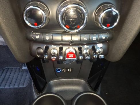 Used 2020 MINI Cooper S FWD image 31