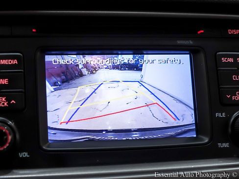 Used 2016 Kia Optima LX FWD image 21