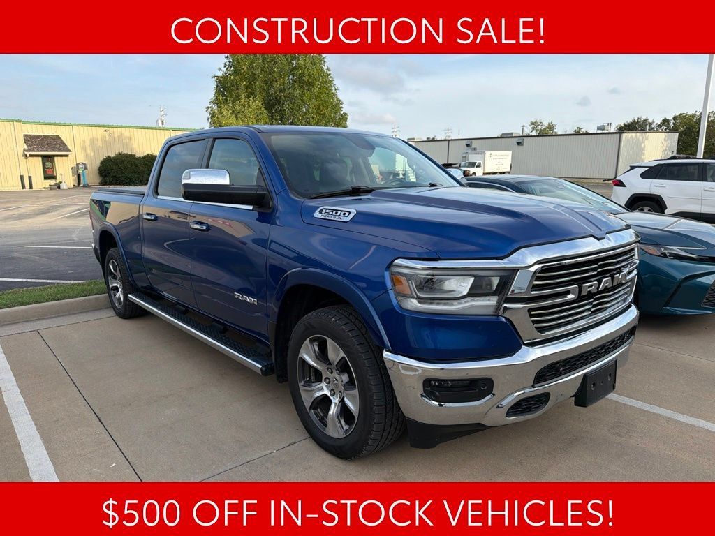 Used 2019 RAM 1500 Laramie AWD/4WD image 1