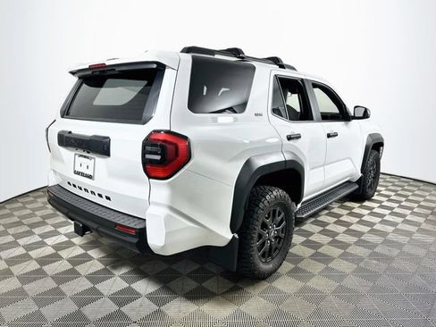 Used 2025 Toyota 4Runner SR5 AWD/4WD image 3
