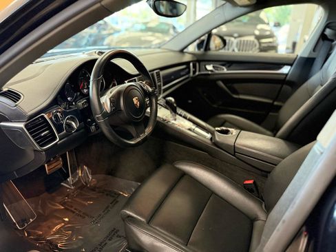 Used 2015 Porsche Panamera 4 image 10