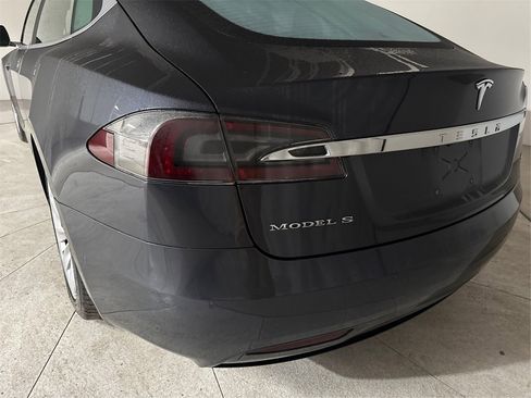 Used 2016 Tesla Model S 70 image 20