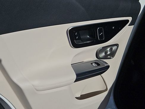 New 2026 Mercedes-Benz GLC 300 4MATIC image 16
