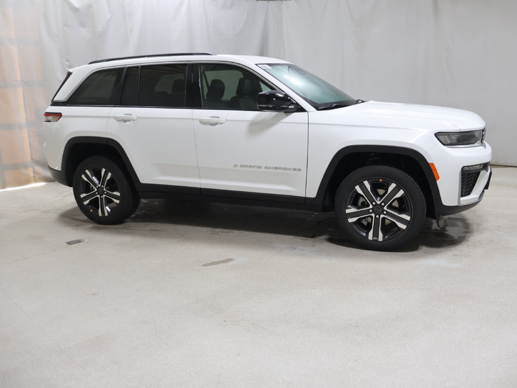 New 2027 Jeep Grand Cherokee Limited AWD/4WD image 6