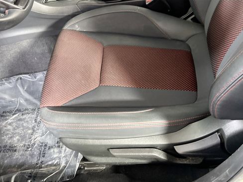 Used 2023 Subaru Crosstrek 2.0i Premium w/ Special Edition image 18